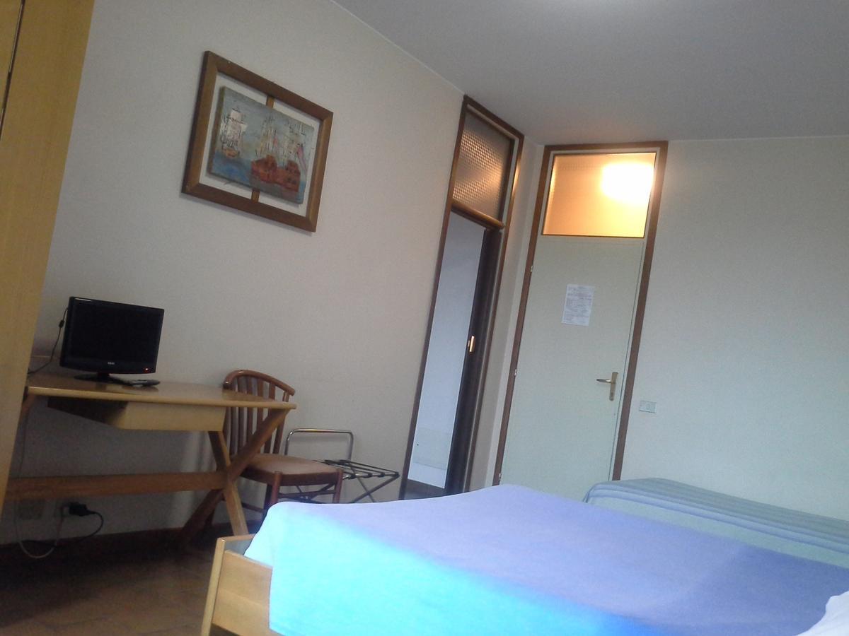 Hotel Ticino Ristorante Chierico Carbonara al Ticino 部屋 写真
