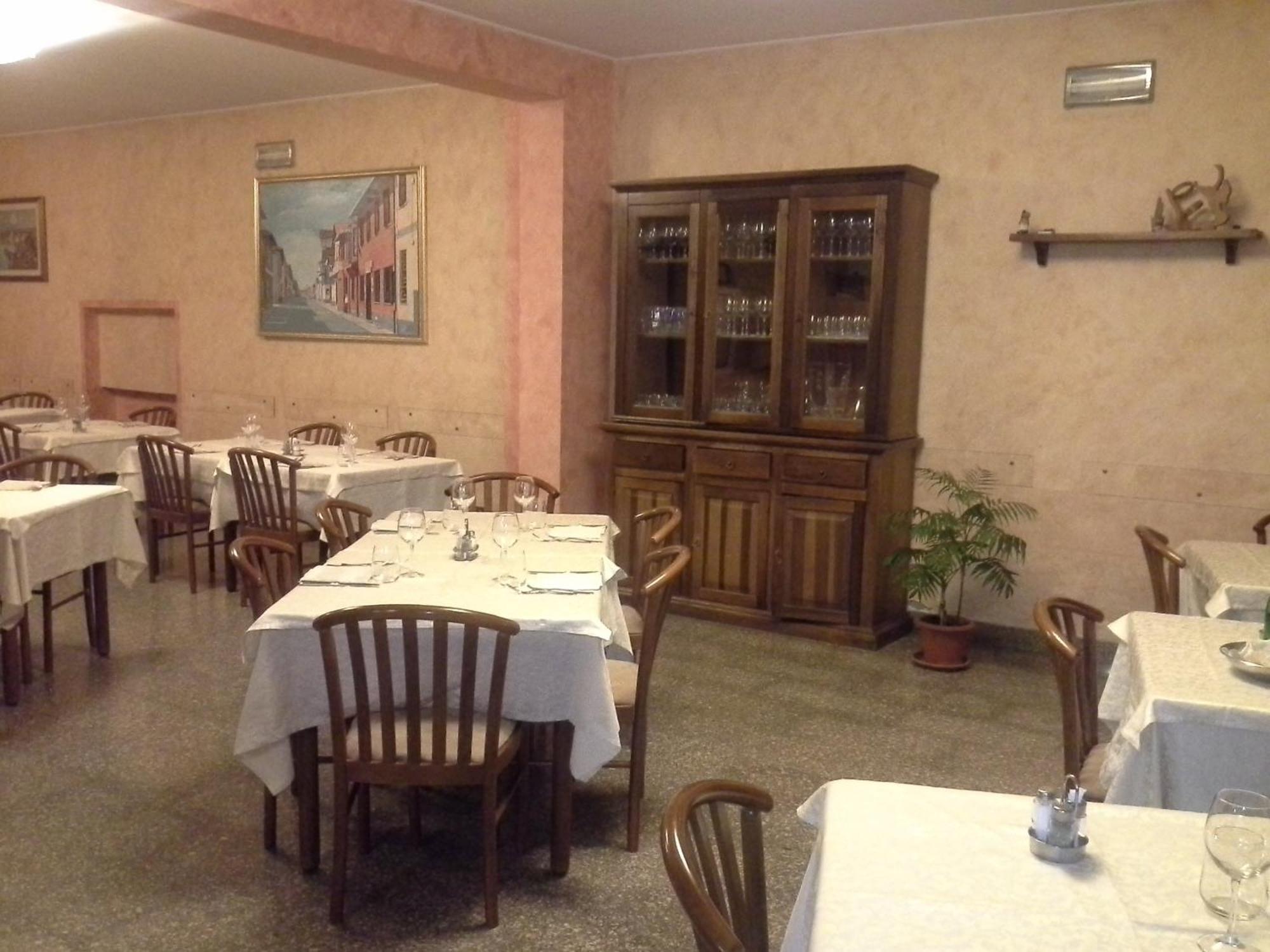 Hotel Ticino Ristorante Chierico Carbonara al Ticino エクステリア 写真